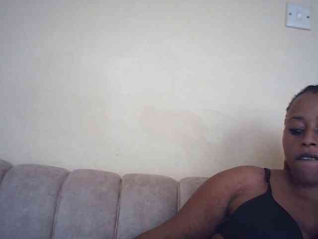 Sexybutties001 webcam