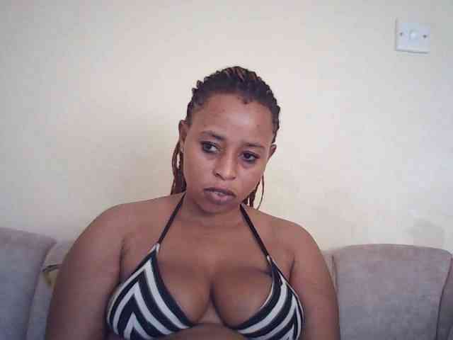 Sexybutties001 webcam