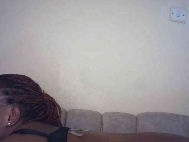 Sexybutties001 webcam