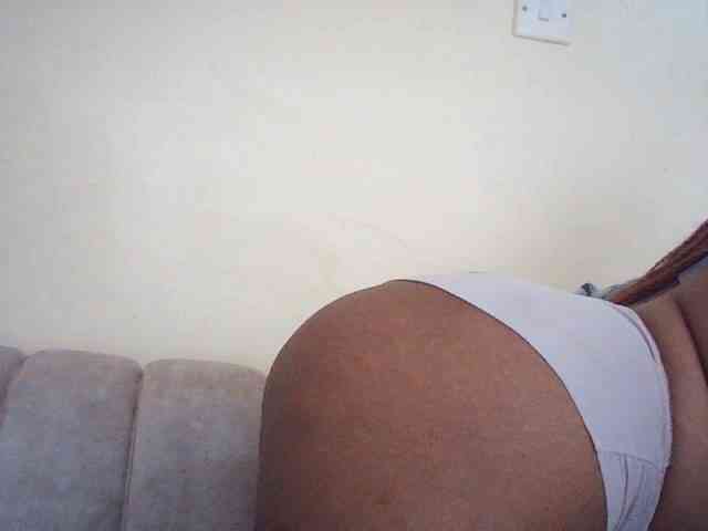 Sexybutties001 webcam