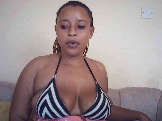 Sexybutties001 webcam