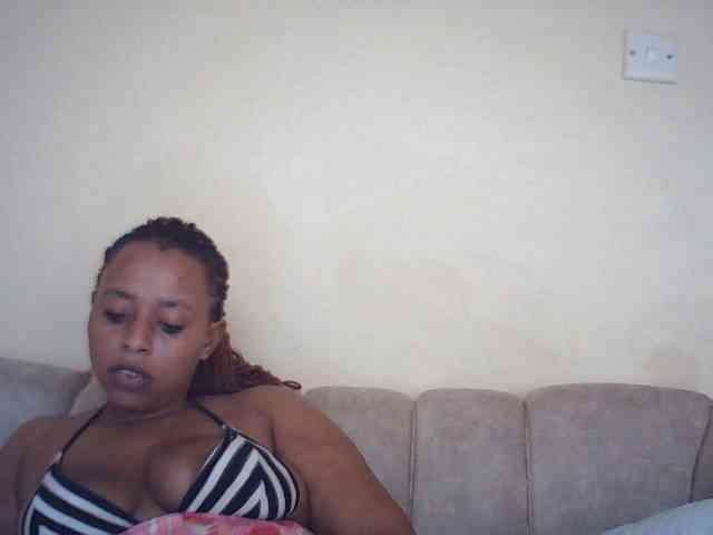 Sexybutties001 webcam