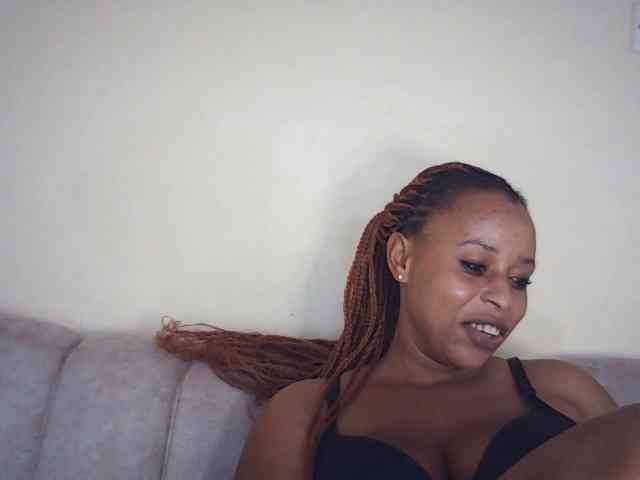 Sexybutties001 webcam