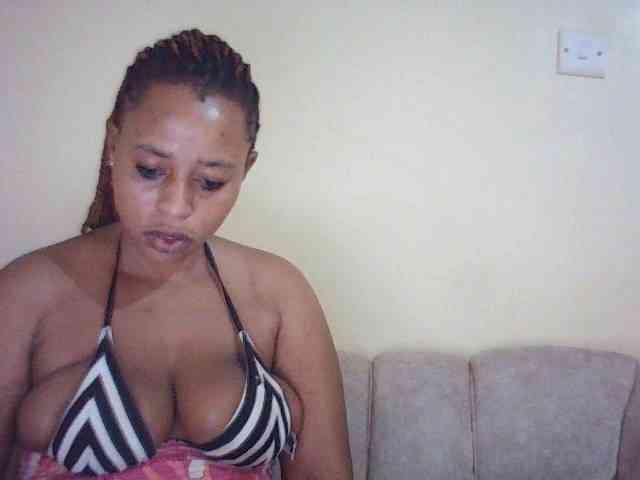 Sexybutties001 webcam