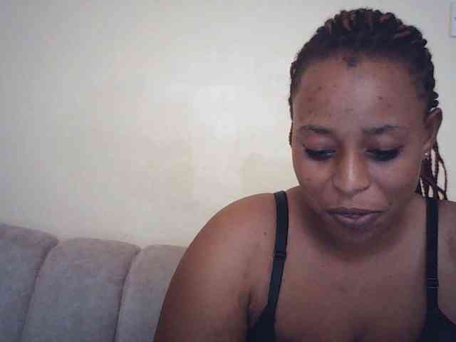 Sexybutties001 webcam