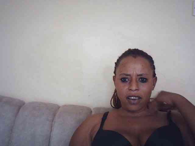 Sexybutties001 webcam