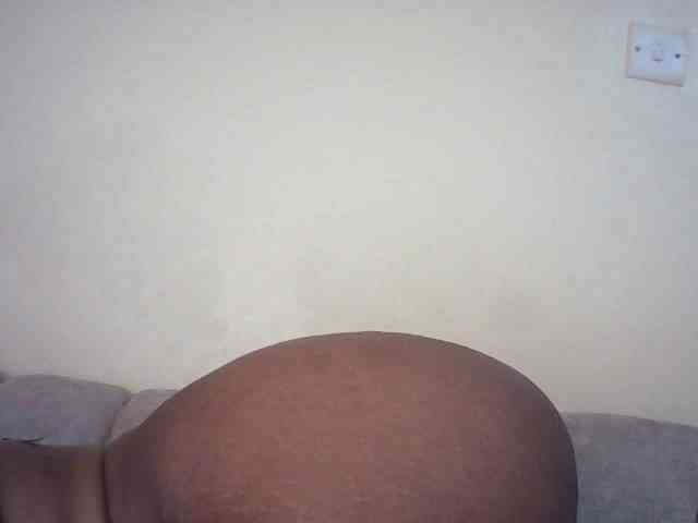 Sexybutties001 webcam