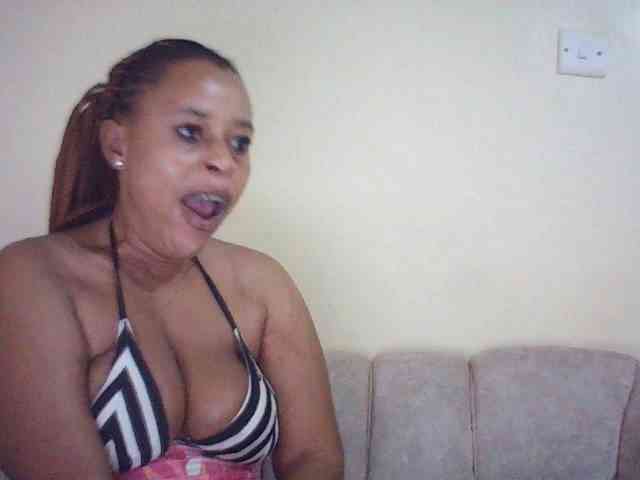 Sexybutties001 webcam