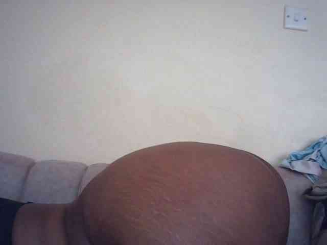 Sexybutties001 webcam