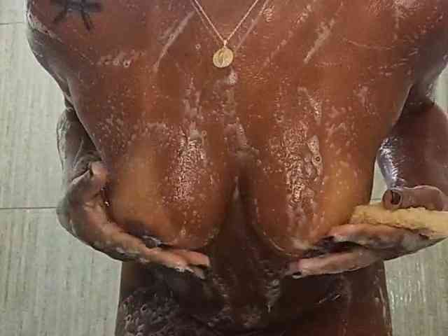 Modelo: CinnamonGirlBR