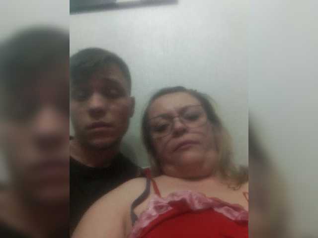 Juliaanna2001 live cam on BongaCams