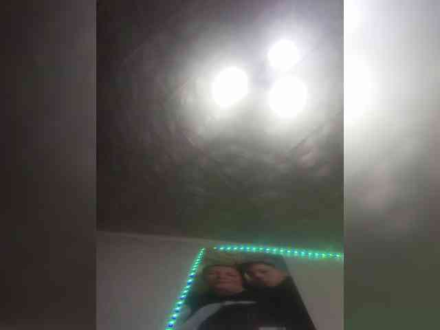Juliaanna2001 webcam