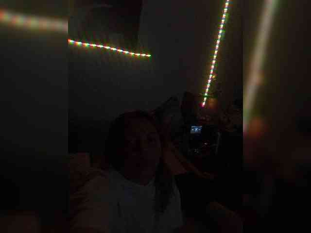 Juliaanna2001 webcam
