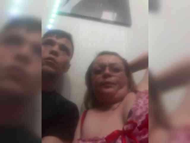 Juliaanna2001 webcam