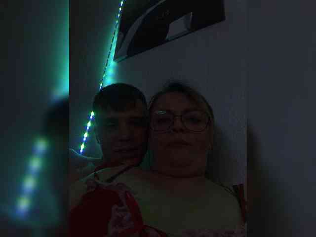 Juliaanna2001 webcam