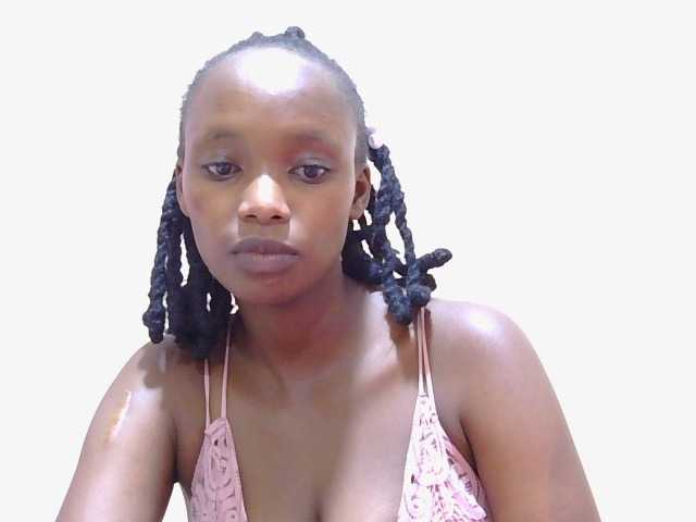 kinkydolll live cam on BongaCams