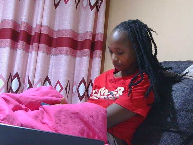 kinkydolll's BongaCams show and profile