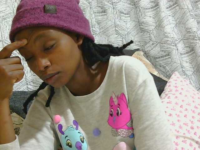 kinkydolll's BongaCams show and profile