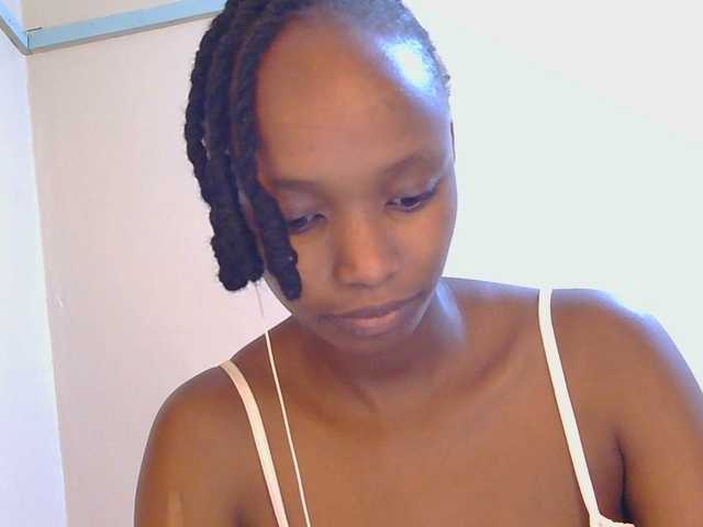 Kinky Dolll (Kinkydolll)