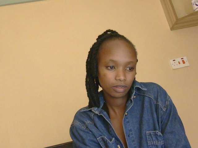 kinkydolll live cam on BongaCams