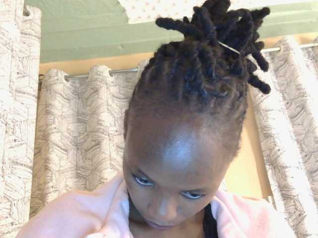 kinkydolll live cam on BongaCams