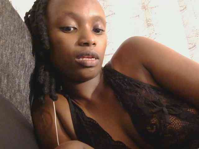 kinkydolll webcam
