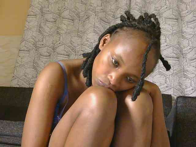 kinkydolll webcam