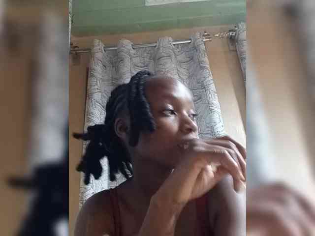 kinkydolll webcam