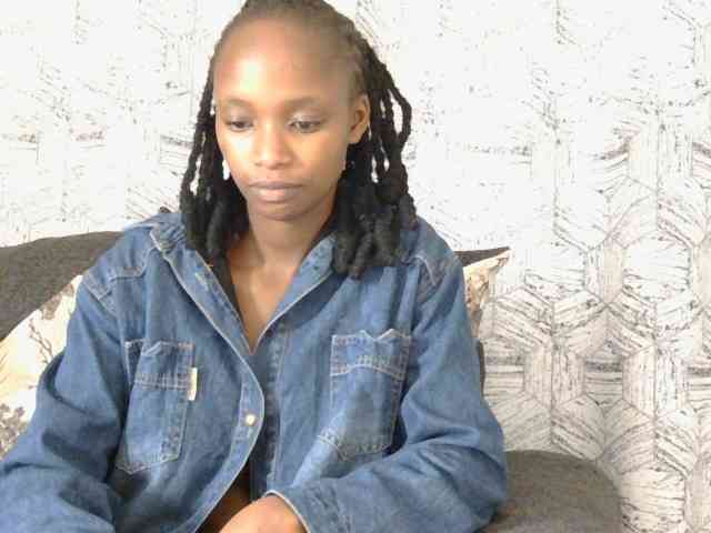 kinkydolll webcam