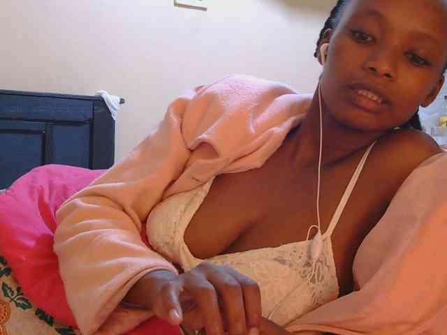 kinkydolll webcam