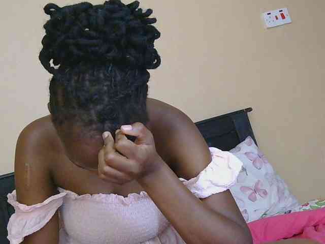 kinkydolll webcam