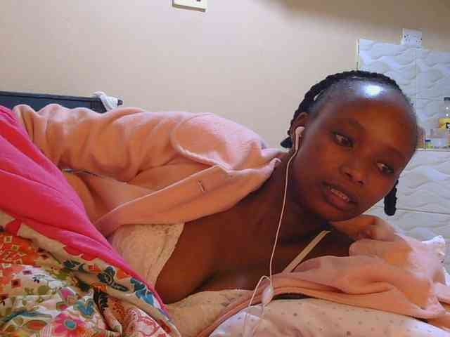 kinkydolll webcam