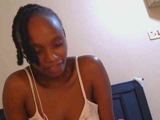 kinkydolll webcam
