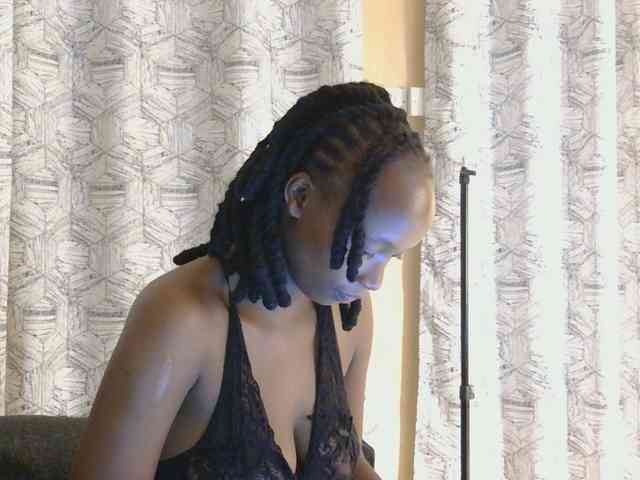 kinkydolll webcam