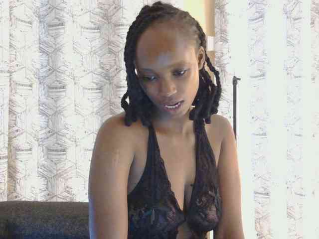 kinkydolll webcam