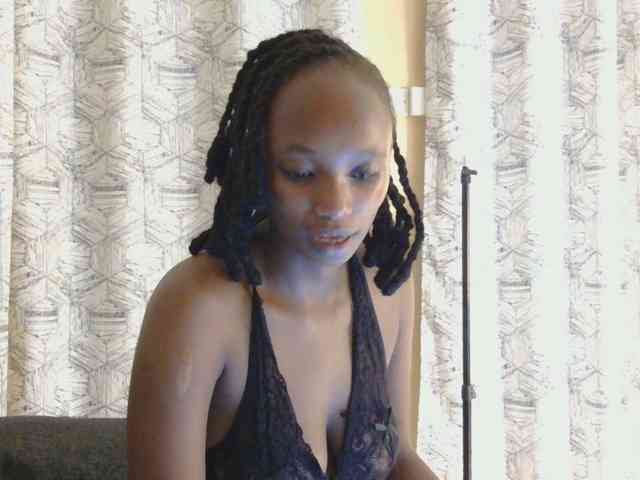 kinkydolll webcam