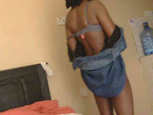 kinkydolll webcam