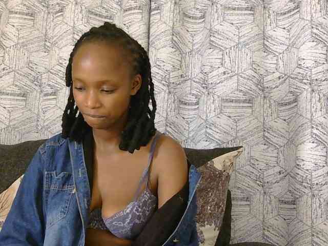 kinkydolll webcam