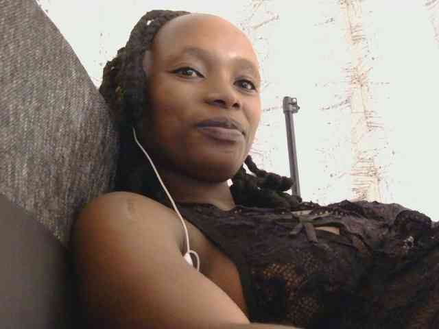 kinkydolll webcam