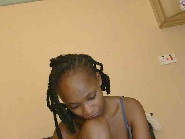 kinkydolll webcam