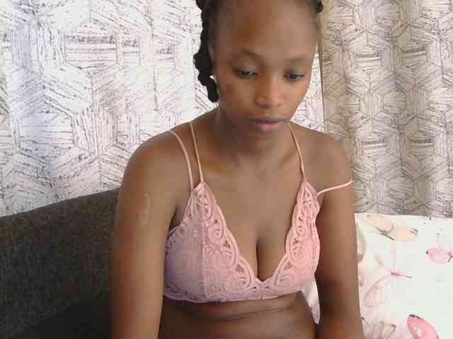 kinkydolll webcam