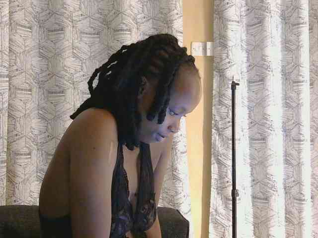 kinkydolll webcam