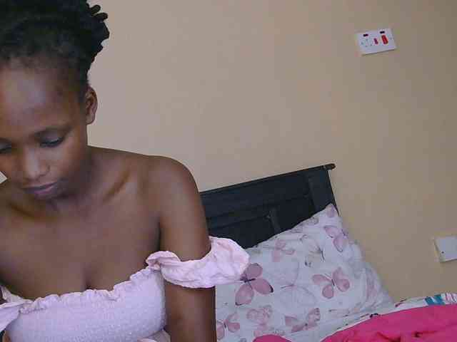 kinkydolll webcam
