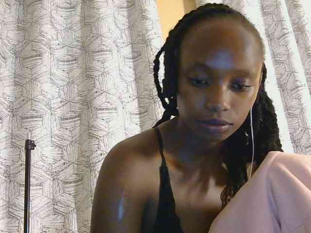 kinkydolll webcam
