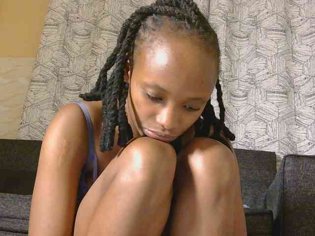 kinkydolll webcam