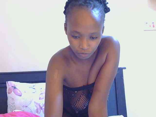 kinkydolll webcam