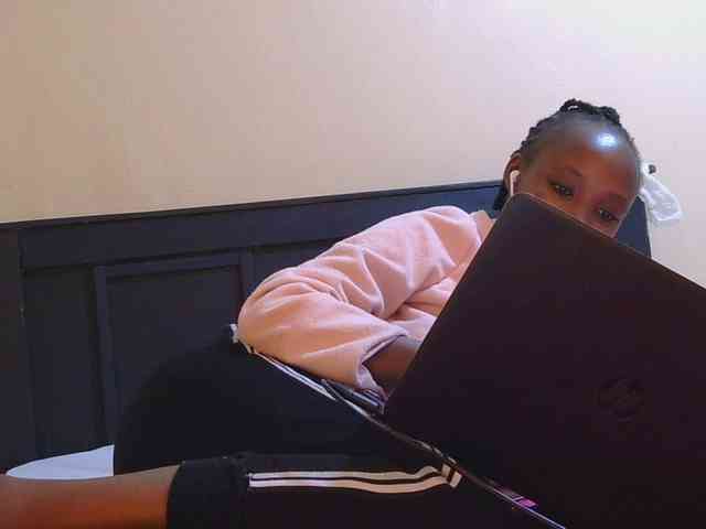 kinkydolll webcam