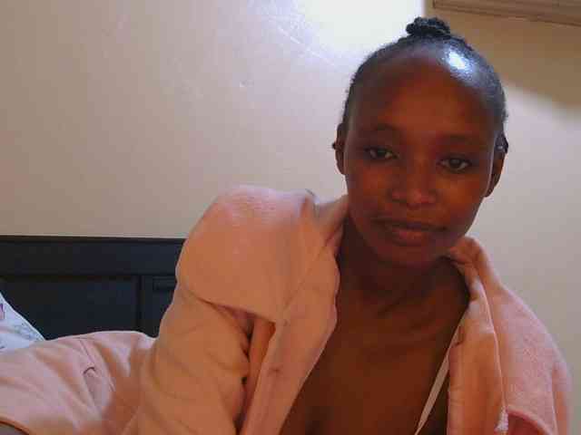 kinkydolll webcam