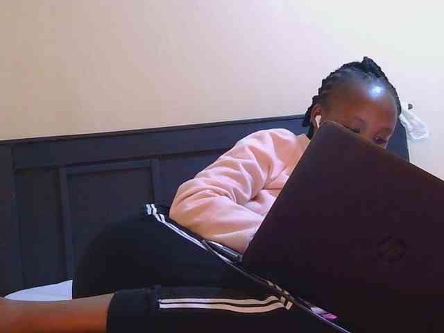 kinkydolll webcam