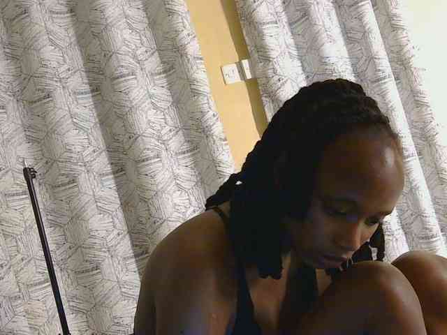 kinkydolll webcam